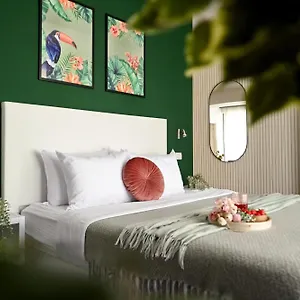 Urban Paradise - Modern Apartament